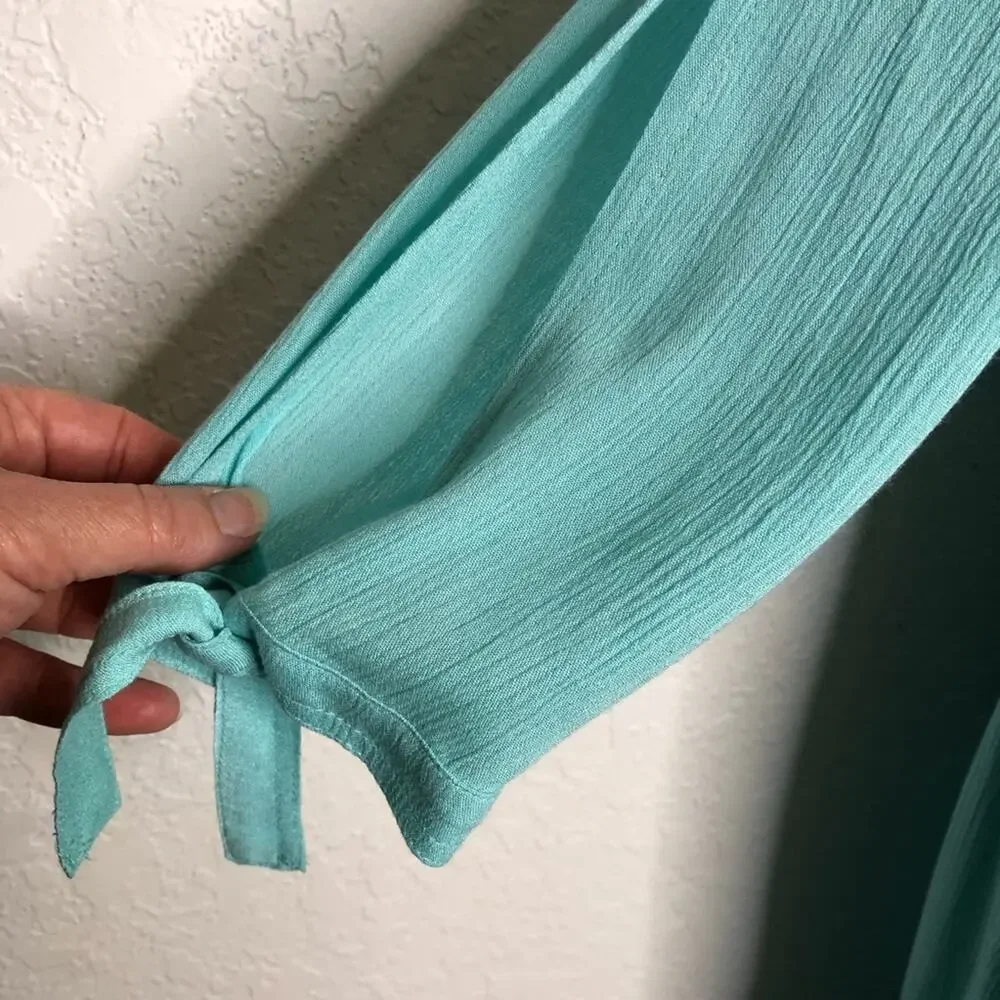 Soft Surroundings light blue cold shoulder shift dress size Petite Medium PM